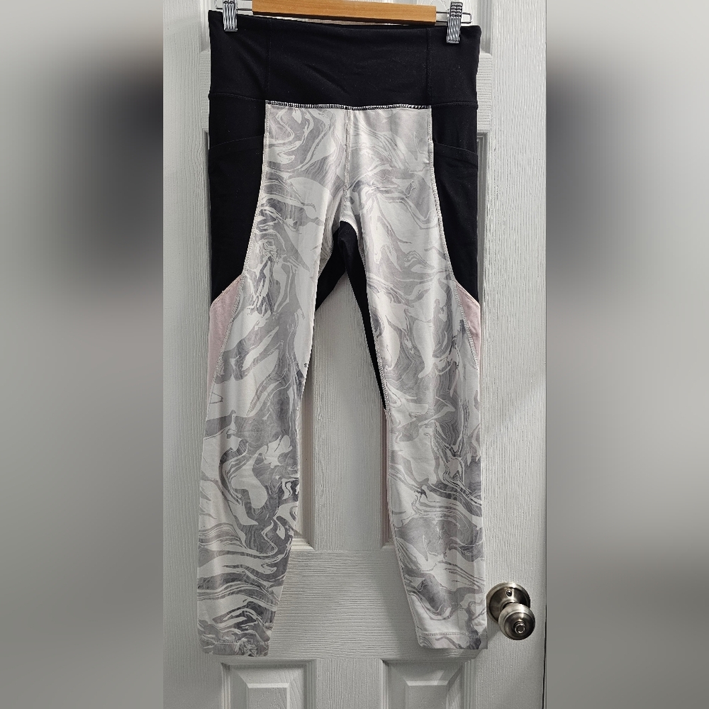 Athleta Salutation Powervita Leggings